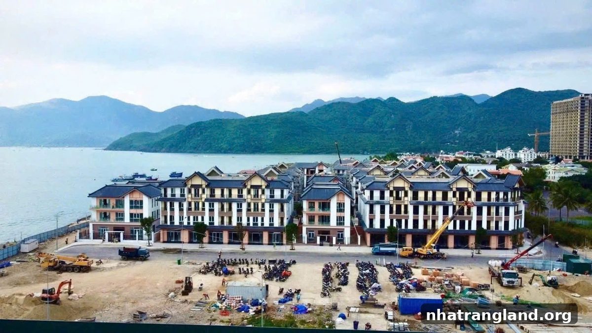 Tiến độ hoàn thiện shophouse Vinhomes Pearl Bay