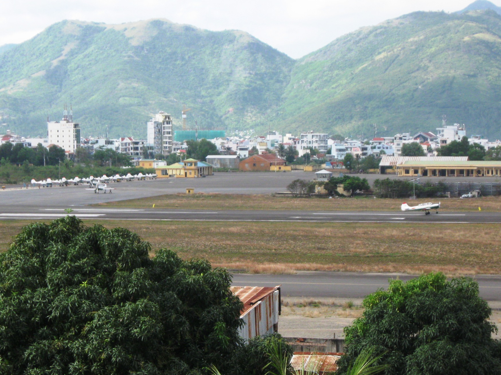 Sân Bay Nha Trang Cũ — Cảnh Báo Pháp Lý