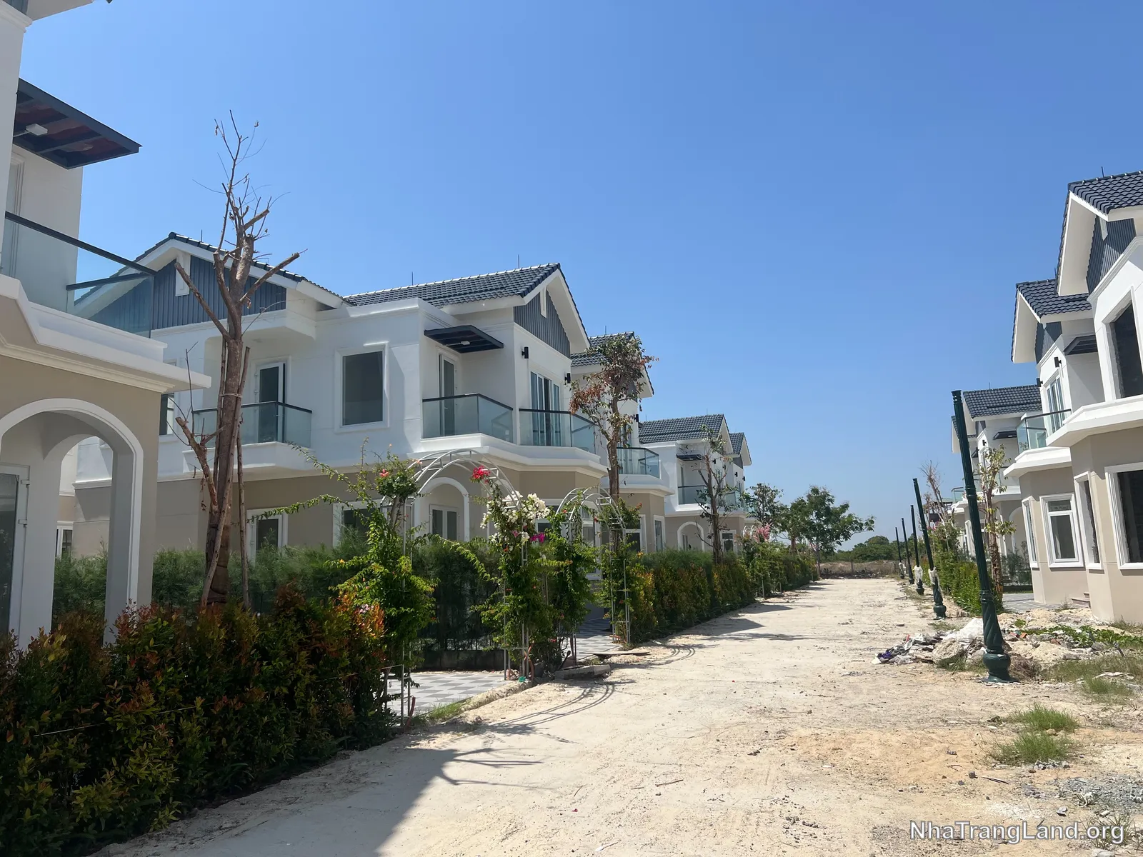 Tiến độ biệt thự MHDI Cam Ranh th&aacute;ng 7/2026 &mdash; ảnh thực địa NhaTrangLand (ảnh 23)