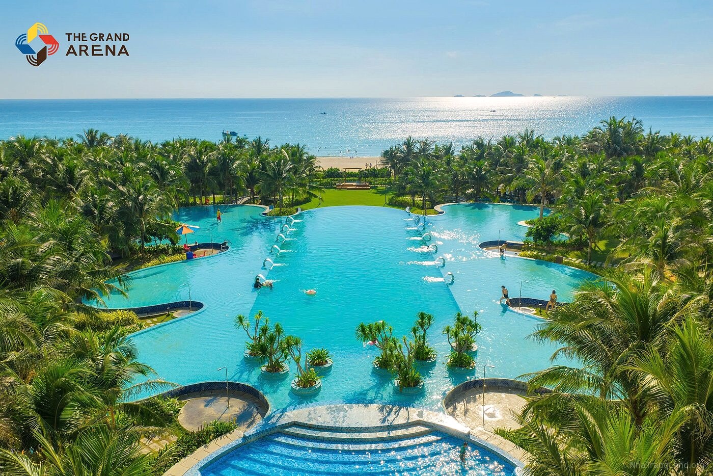 Tiện ích hồ bơi The Arena