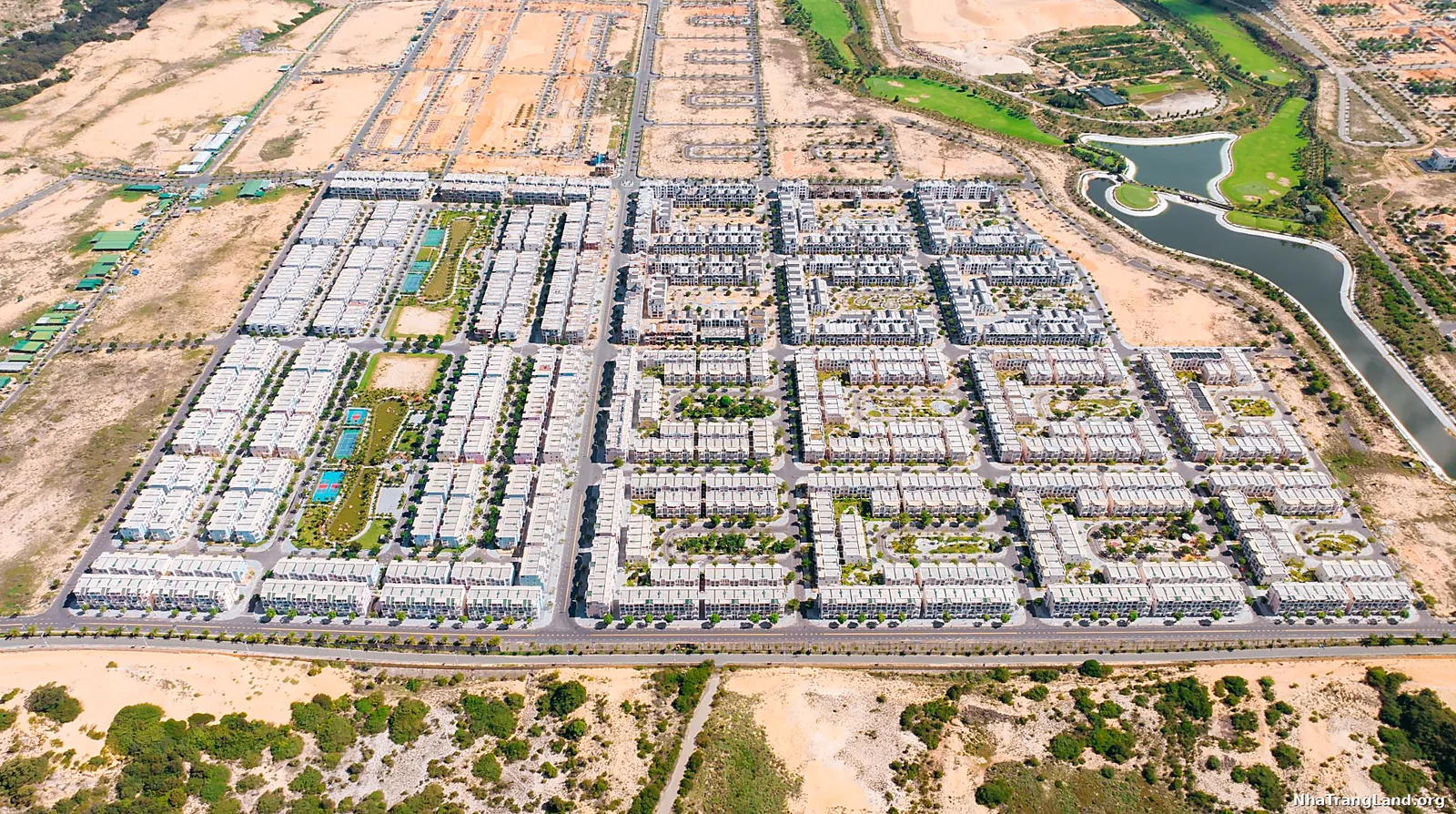 Nhà Phố Para Sol Cam Ranh