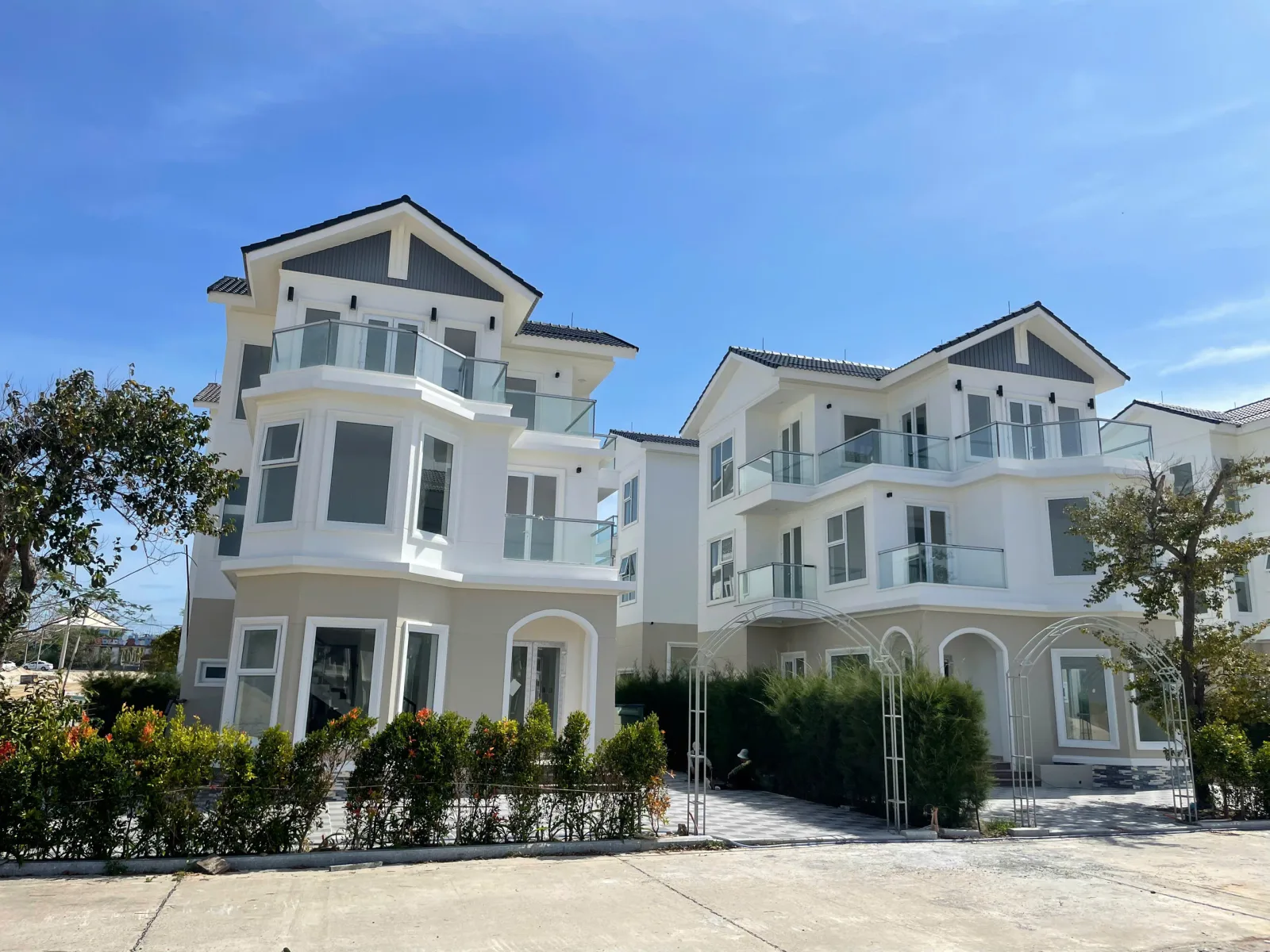 Thực tế biệt thự MHDI Cam Ranh 2026