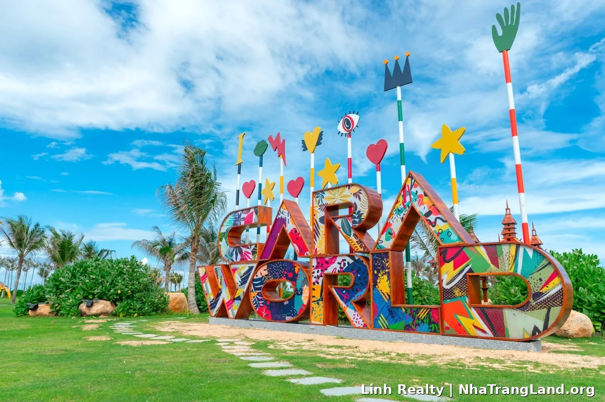 Bãi biển Cara Beach tại CaraWorld Cam Ranh