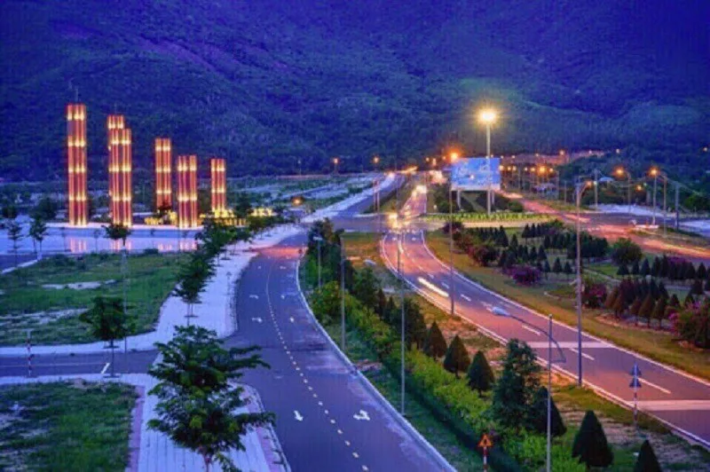 Đại lộ Nguyễn Tất Thành Bãi Dài Cam Ranh