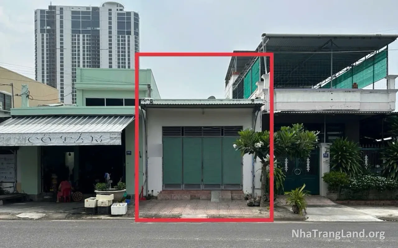 Bán nhà mặt tiền đường Thân Nhân Trung 104,2 m², giá bán 9,9 tỷ
