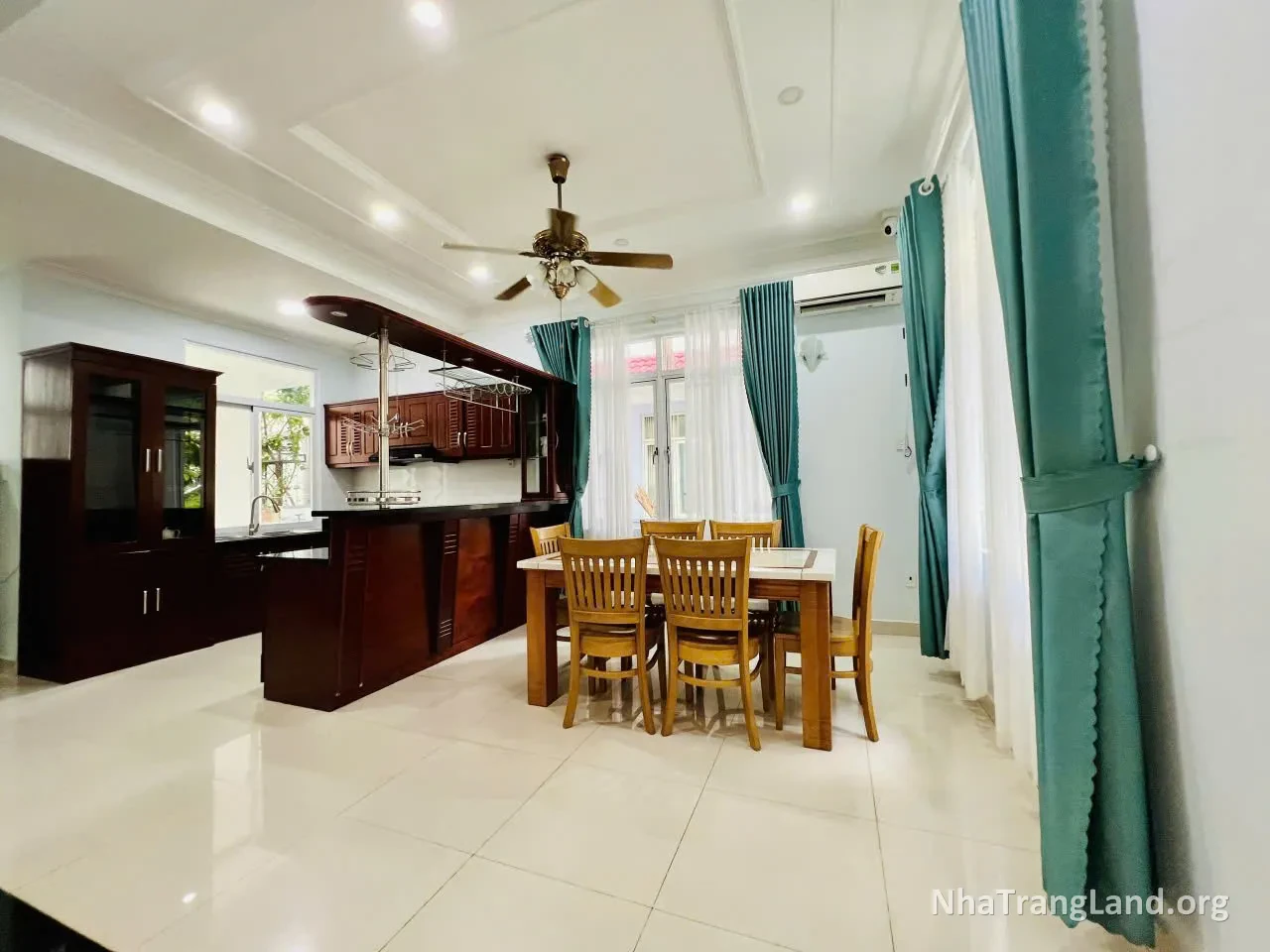 Cho thuê biệt thự 4 phòng ngủ An Viên, giá thuê 30 triệu/tháng