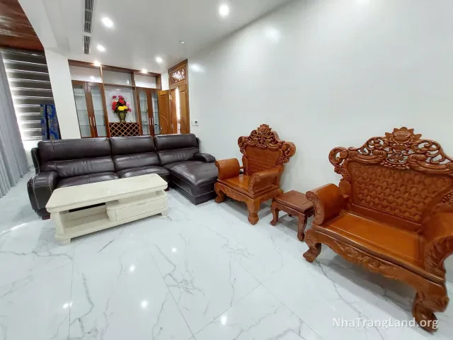 Cho thuê biệt thự 4 phòng ngủ An Viên, giá thuê 40 triệu/tháng