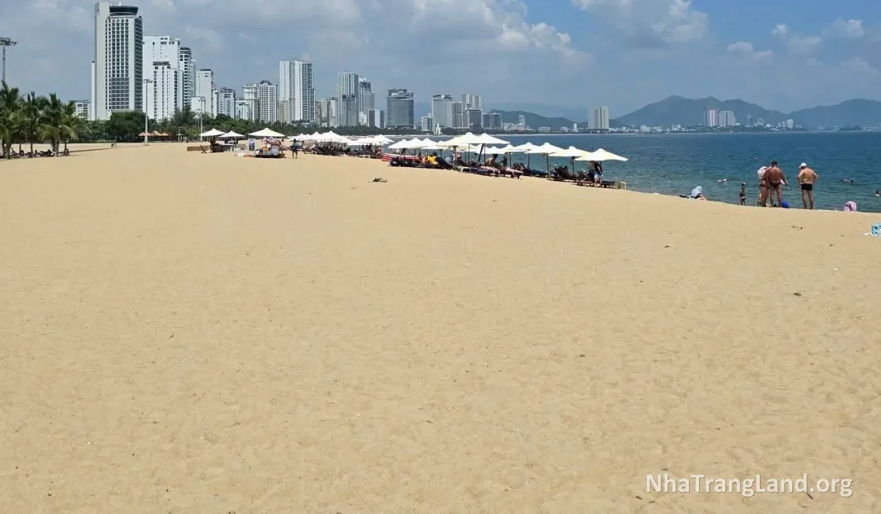 Bãi biển Trần Phú, Nha Trang, ảnh minh họa khu vực