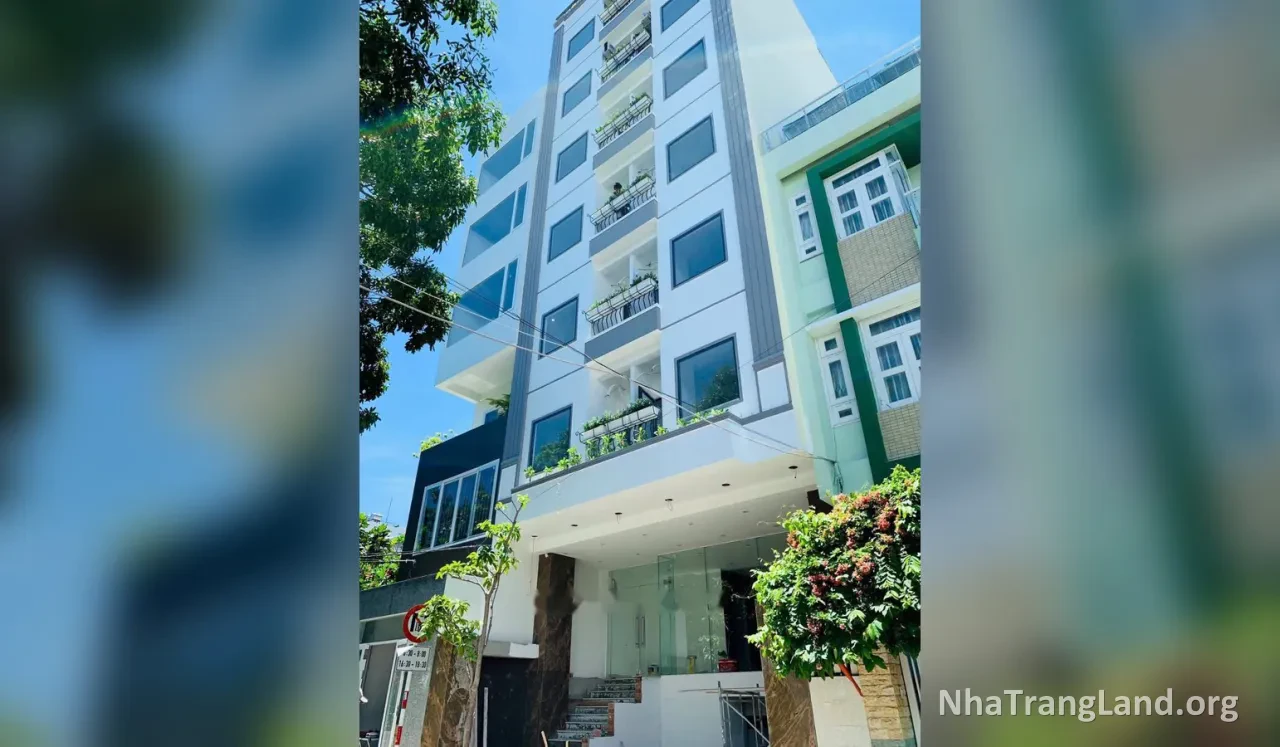 Mặt tiền khách sạn lô góc trong hẻm 96 Trần Phú, Nha Trang