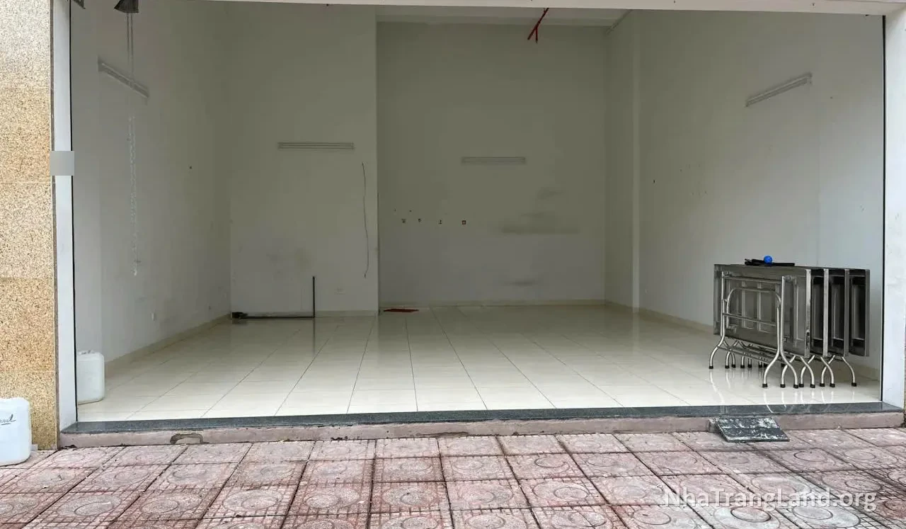 Mặt bằng shophouse trống tầng trệt tòa A SSH07 Hà Quang 1