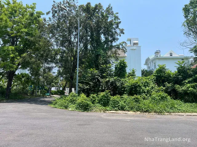 Lô đất 246 m² mặt đường 2D, khu đô thị biển An Viên