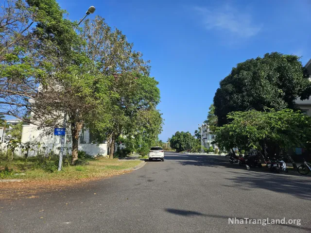 Đường rộng 21 m cạnh lô đất — ảnh 3