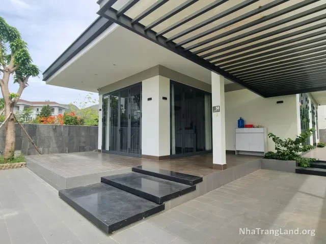 Sân hiên biệt thự An Viên mái lam — ảnh 2