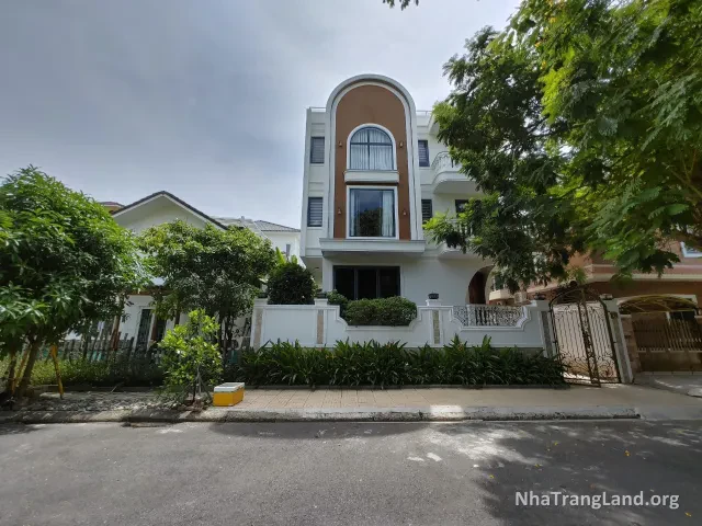 Biệt thự mặt đường 2C khu An Viên