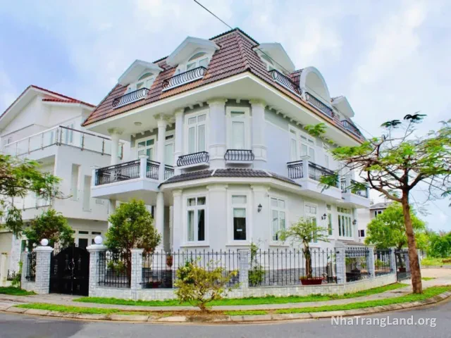Biệt thự góc khu đô thị biển An Viên, Nha Trang