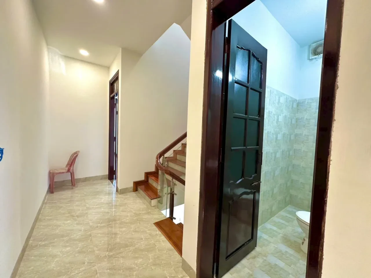 Nhà 3 tầng hẻm Tháp Bà cách biển 400m — 71,8m², 3PN 4WC — ảnh 2