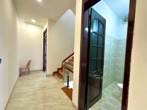 Nhà 3 tầng hẻm Tháp Bà cách biển 400m — 71,8m², 3PN 4WC — ảnh 1