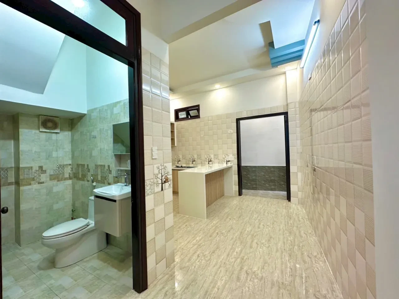 Nhà 3 tầng hẻm Tháp Bà cách biển 400m — 71,8m², 3PN 4WC — ảnh 3