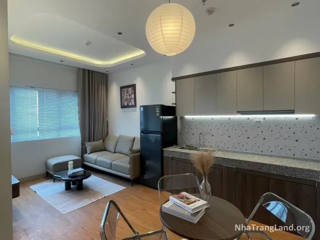 Phòng khách và bếp của căn hộ 45 m² SSH09 Hà Quang 1 — ảnh 2