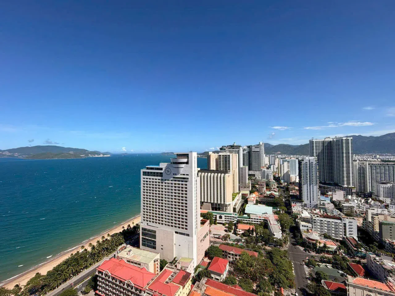 Bán studio Gold Coast tòa Nam view biển — 5,7 tỷ