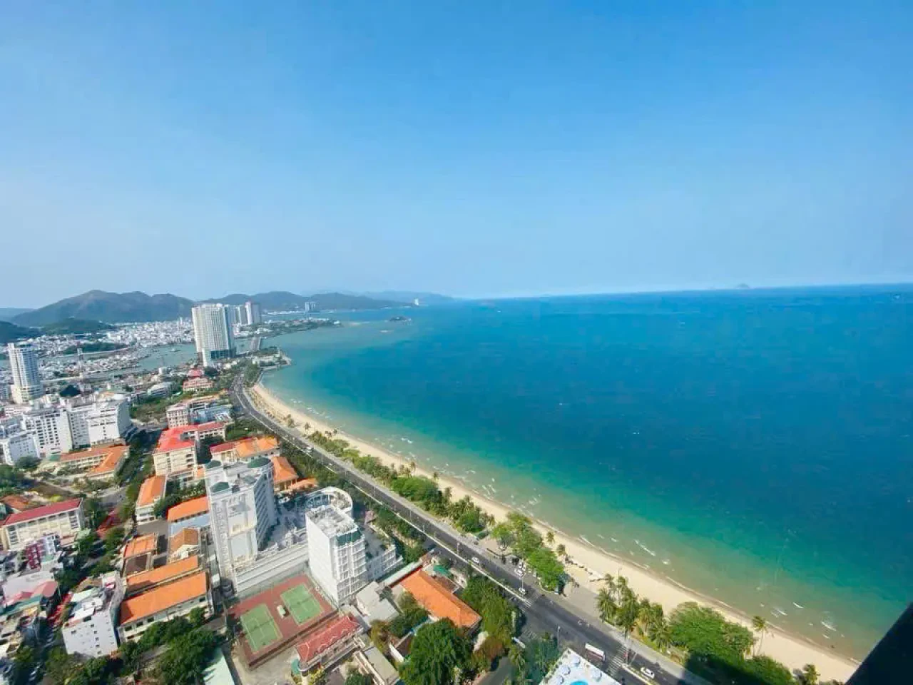 Bán studio Gold Coast view biển hướng cầu Trần Phú — 5,7 tỷ, sổ đỏ