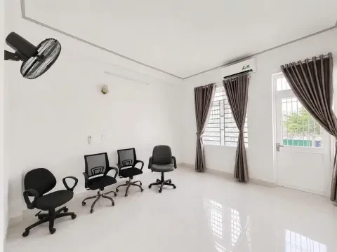 Cho thuê nhà 4 tầng khu đô thị Phước Long — 5 phòng ngủ, 80 m² mỗi sàn, 13 triệu/tháng — ảnh 1
