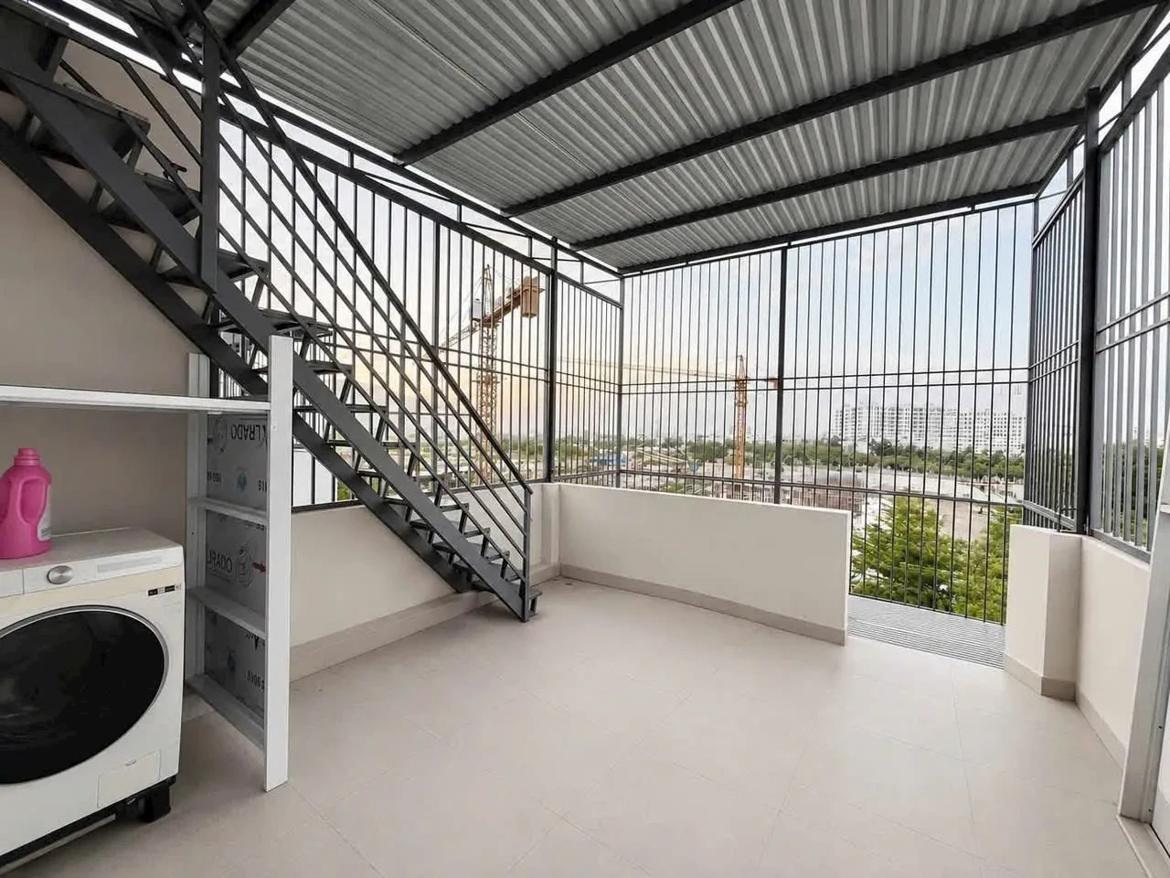 Cho thuê nhà 4 tầng khu đô thị Phước Long — 5 phòng ngủ, 80 m² mỗi sàn, 13 triệu/tháng — ảnh 3