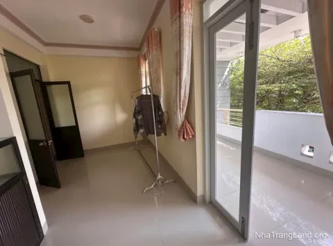 Cho thuê nhà nguyên căn 3 tầng KĐT Phước Long — 96 m², gần đường số 28 — ảnh 3