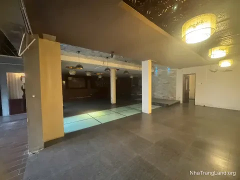 Cho thuê nhà hàng Lê Đại Hành — khu Bàn Cờ phố Hàn, 300 m², DTSD hơn 1.000 m² — ảnh 2