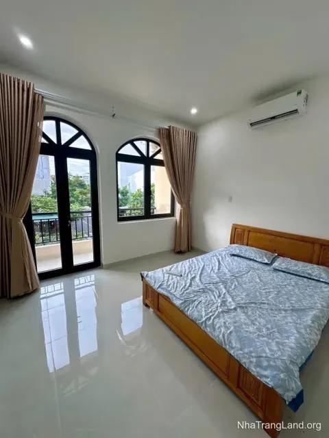Cho thuê nhà nguyên căn khu đô thị Hà Quang 2, Nha Trang — 3 phòng ngủ — ảnh 1
