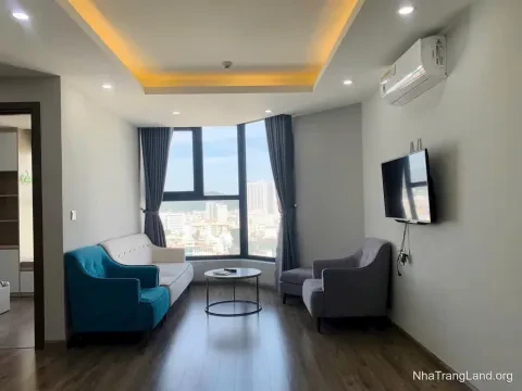 Cho thuê căn góc 07 HUD Building, 04 Nguyễn Thiện Thuật — 63,5 m², view biển — ảnh 1