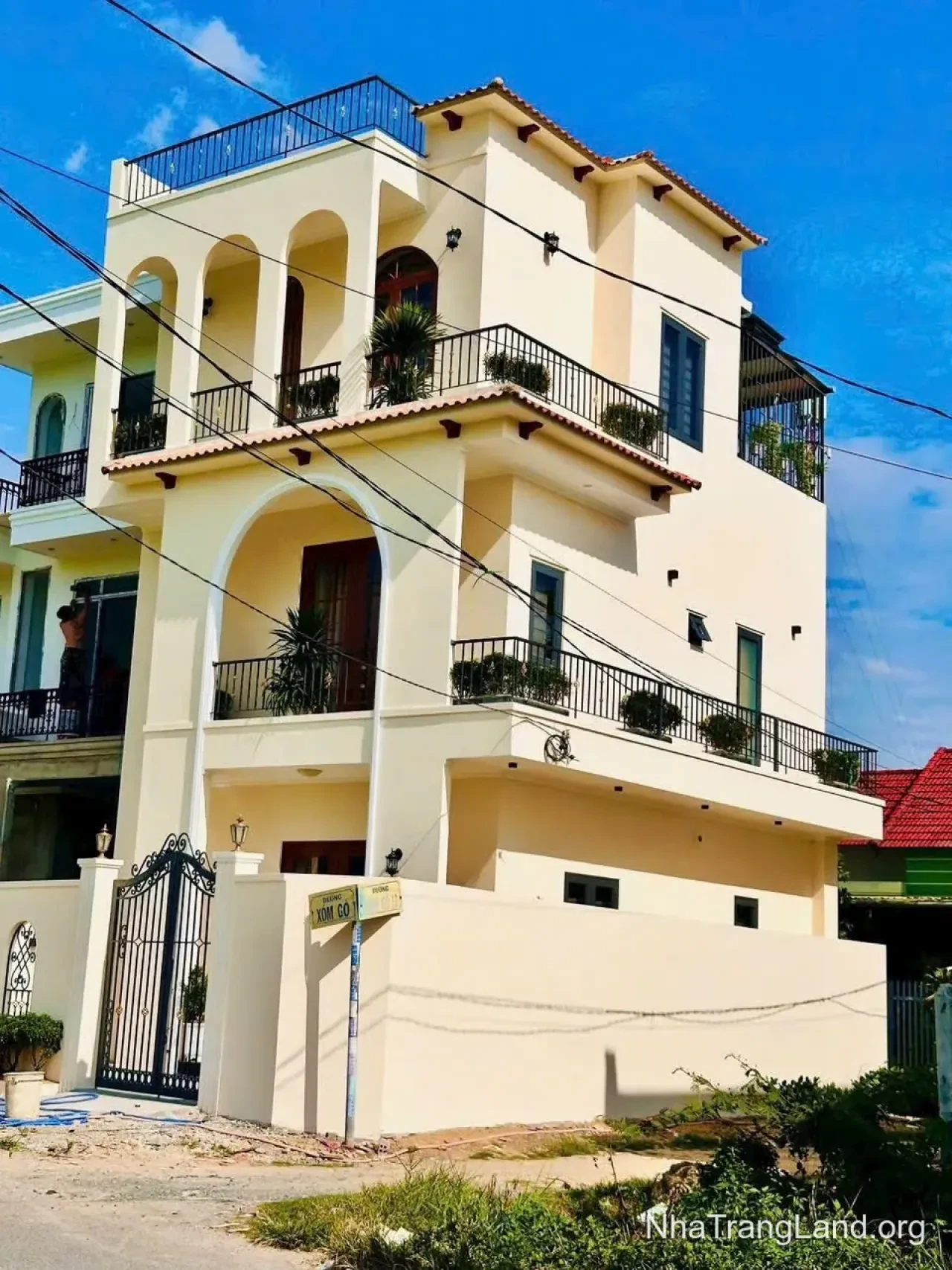 Bán nhà 3 tầng phong cách Địa Trung Hải, Diên Sơn (Diên Khánh) — 89,2 m², 3,35 tỷ