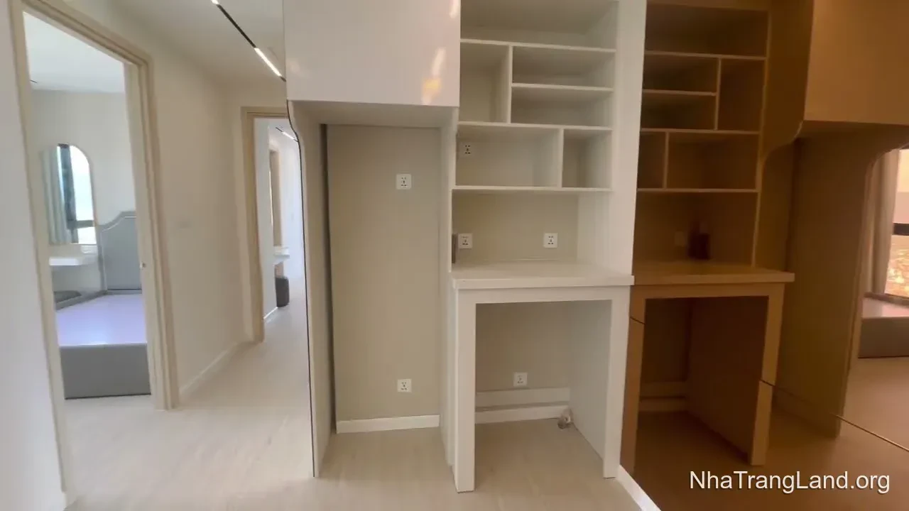 Bán căn hộ 2PN 61,1m² Gold Coast tòa Nam — tầng 38, view biển
