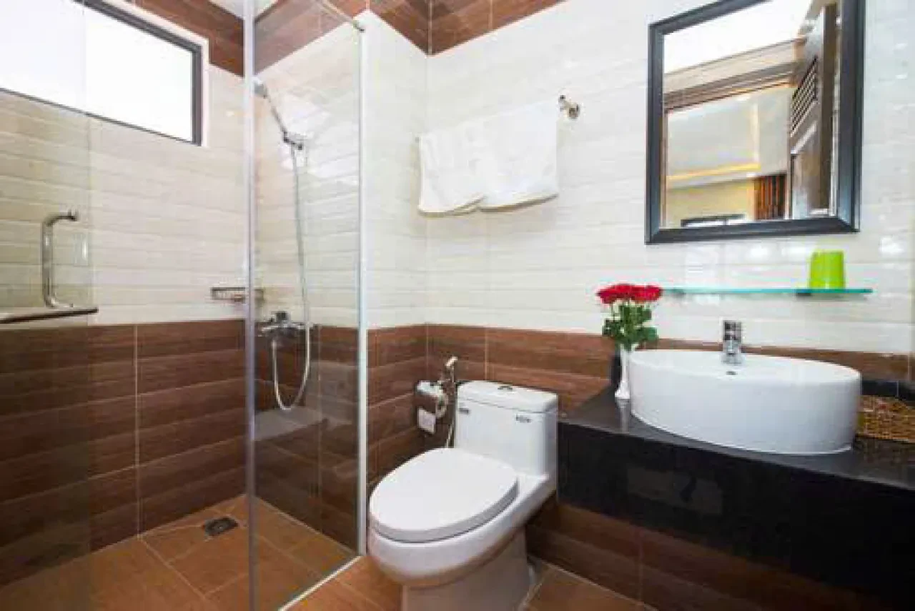 Bán khách sạn 18 phòng cách biển Trần Phú khoảng 300 m, giá 26 tỷ — ảnh 4