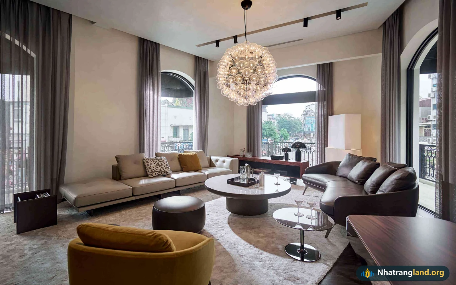 Kh&ocirc;ng gian trưng b&agrave;y nội thất si&ecirc;u sang ch&acirc;u &Acirc;u Minotti do thương hiệu EuroStyle thuộc KDI Holdings ph&acirc;n phối